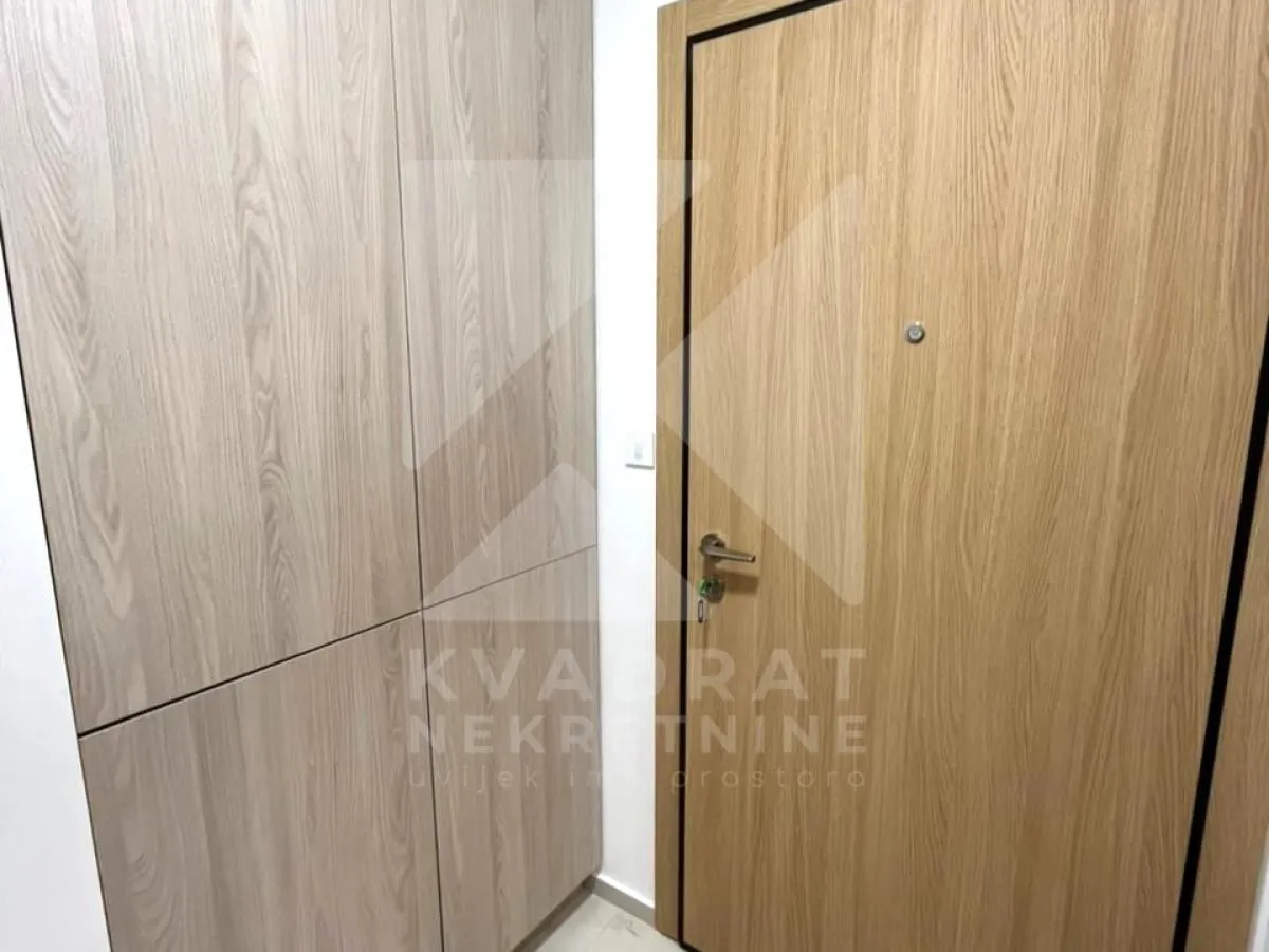 Izdavanje, dvosoban stan, 69m², City Kvart, Podgorica