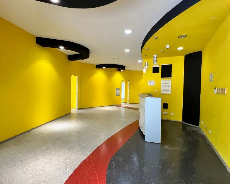 Rent, office space, 347m², Krivi Most, Podgorica