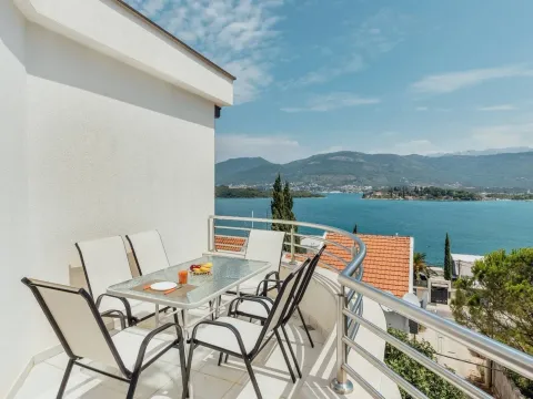 Prodaja, dvosoban stan, 62m², Đuraševići, Tivat - image 7