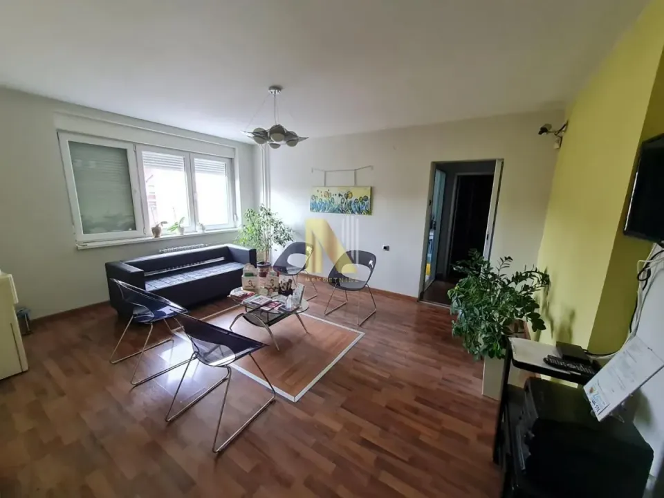 Izdavanje, poslovni prostor, 80m², Podbara, Novi Sad Sve Podlokacije