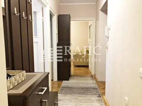 Rent, two bedroom apartment, 48m², Stari Grad, Beograd - image 2