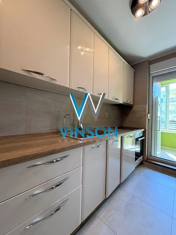 Izdavanje, trosoban stan, 78m², Grbavica, Novi Sad Sve Podlokacije