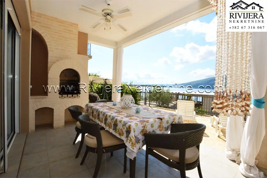Prodaja, trosoban stan, 80m², Đenovići, Herceg Novi