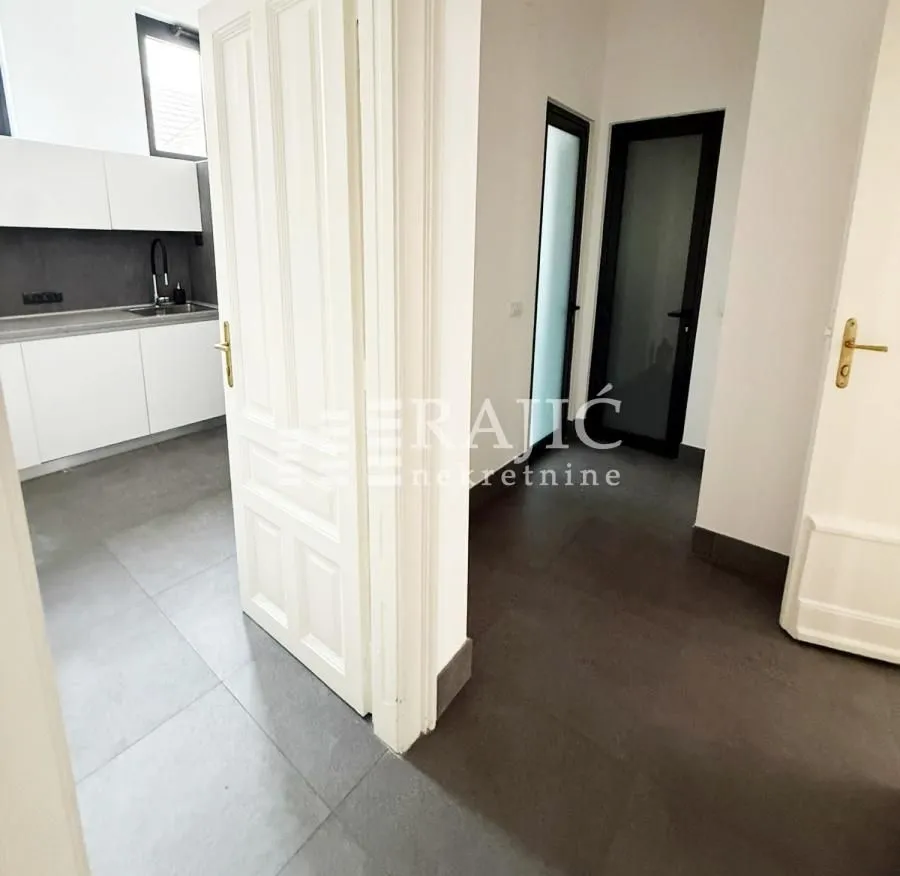 Rent, office space, 182m², Vračar Centar, Vračar Sve Podlokacije