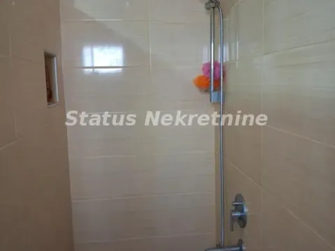 Izdavanje, kuća, 200m², Sremska Kamenica, Petrovaradin - image 16