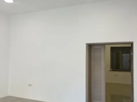 Rent, office space, 55m², Centar, Podgorica - image 2