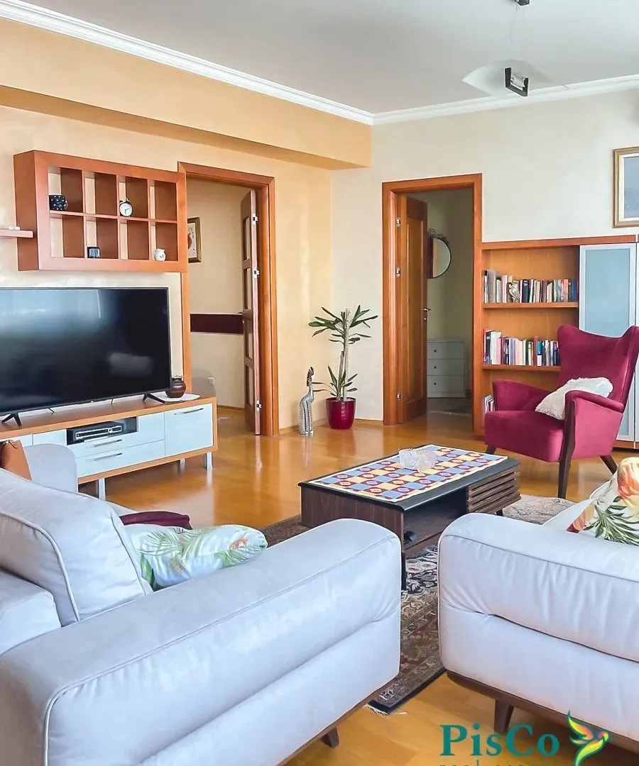 Rent, two bedroom apartment, 100m², Centar, Podgorica