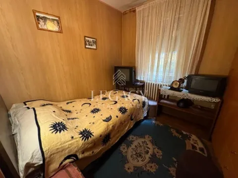 Sale, three bedroom apartment, 71m², Brace Jerković, Voždovac Sve Podlokacije - image 5