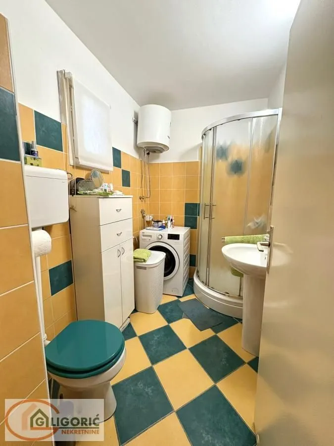 Prodaja, trosoban stan, 70m², Voždovac Sve Podlokacije, Beograd