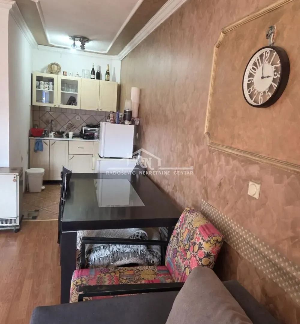 Prodaja, jednosoban stan, 98m², Trošarina, Voždovac Sve Podlokacije