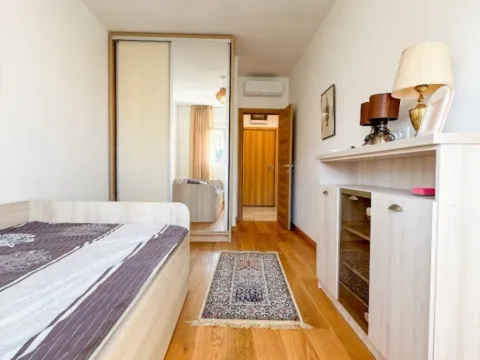 Izdavanje, dvosoban stan, 72m², City Kvart, Podgorica - image 10