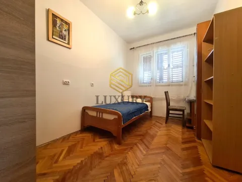 Izdavanje, jednosoban stan, 65m², Tološi, Podgorica - image 4