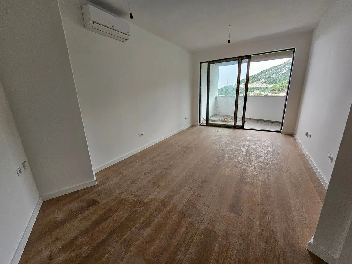 Prodaja, jednosoban stan, 54m², Bečići, Budva