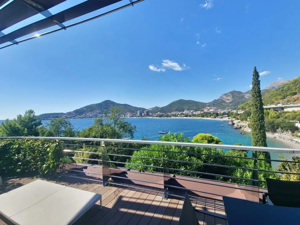 Rent, three bedroom apartment, 180m², Budva, Crna Gora