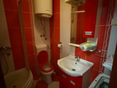 Sale, one bedroom apartment, 40m², Škaljari, Kotor - image 5