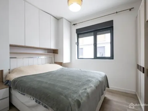 Sale, two bedroom apartment, 47m², Tivat, Crna Gora - image 12