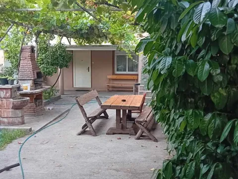 Prodaja, kuća, 240m², Podgorica, Crna Gora - image 8