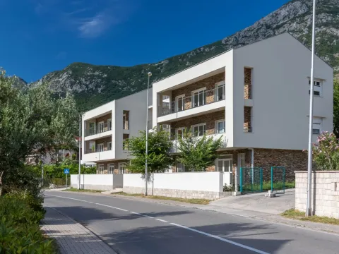 Prodaja, stan, 50m², Herceg Novi, Crna Gora - image 7