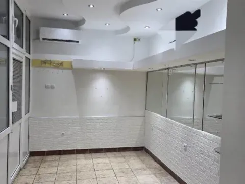 Prodaja, poslovni prostor, 15m², Vračar Sve Podlokacije, Beograd - image 2