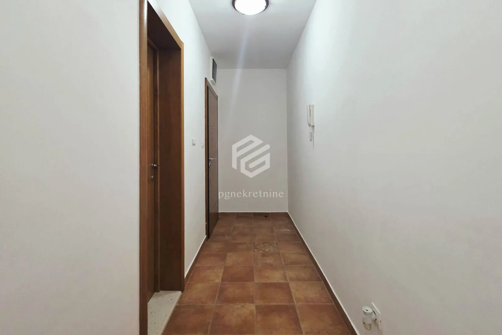 Rent, one bedroom apartment, 60m², Stari Aerodrom, Podgorica