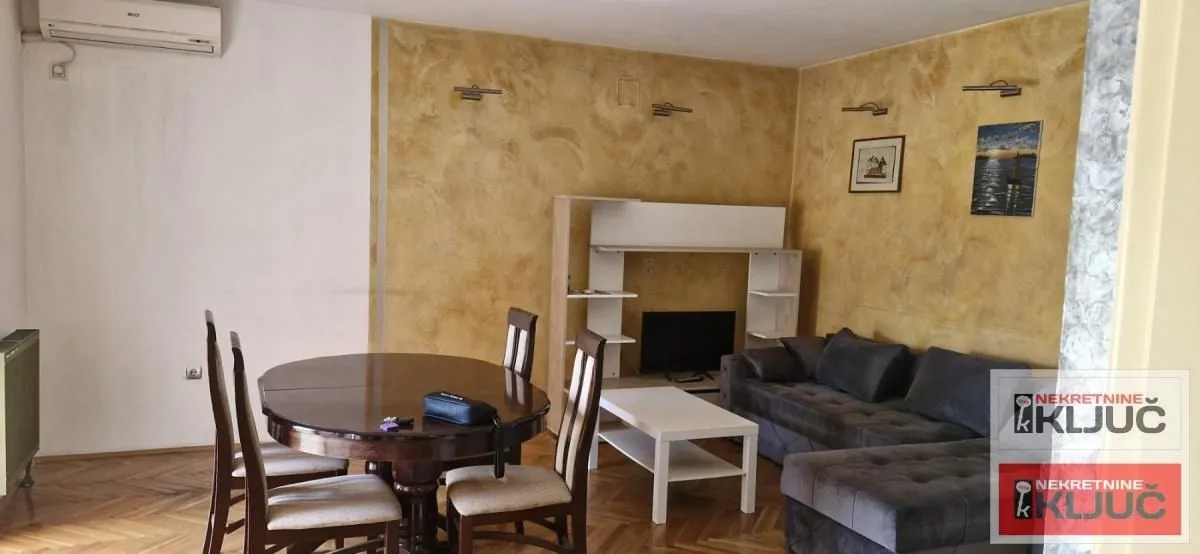Izdavanje, dvosoban stan, 47m², Socijalno, Novi Sad Sve Podlokacije