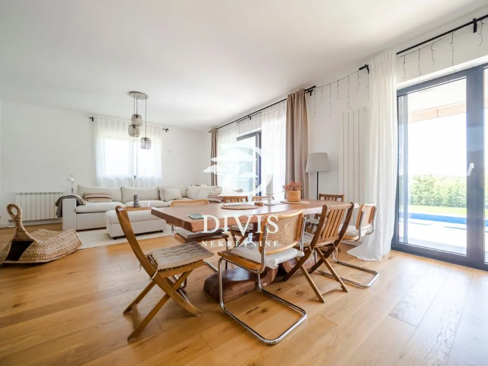 Prodaja, kuća, 145m², Mala Ivanča, Sopot