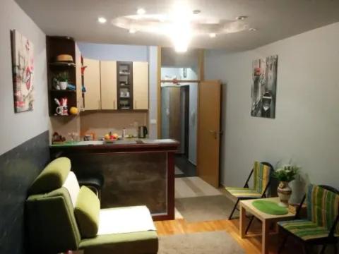 Stan-na-dan, garsonjera, 30m², Pobrežje, Podgorica - image 3