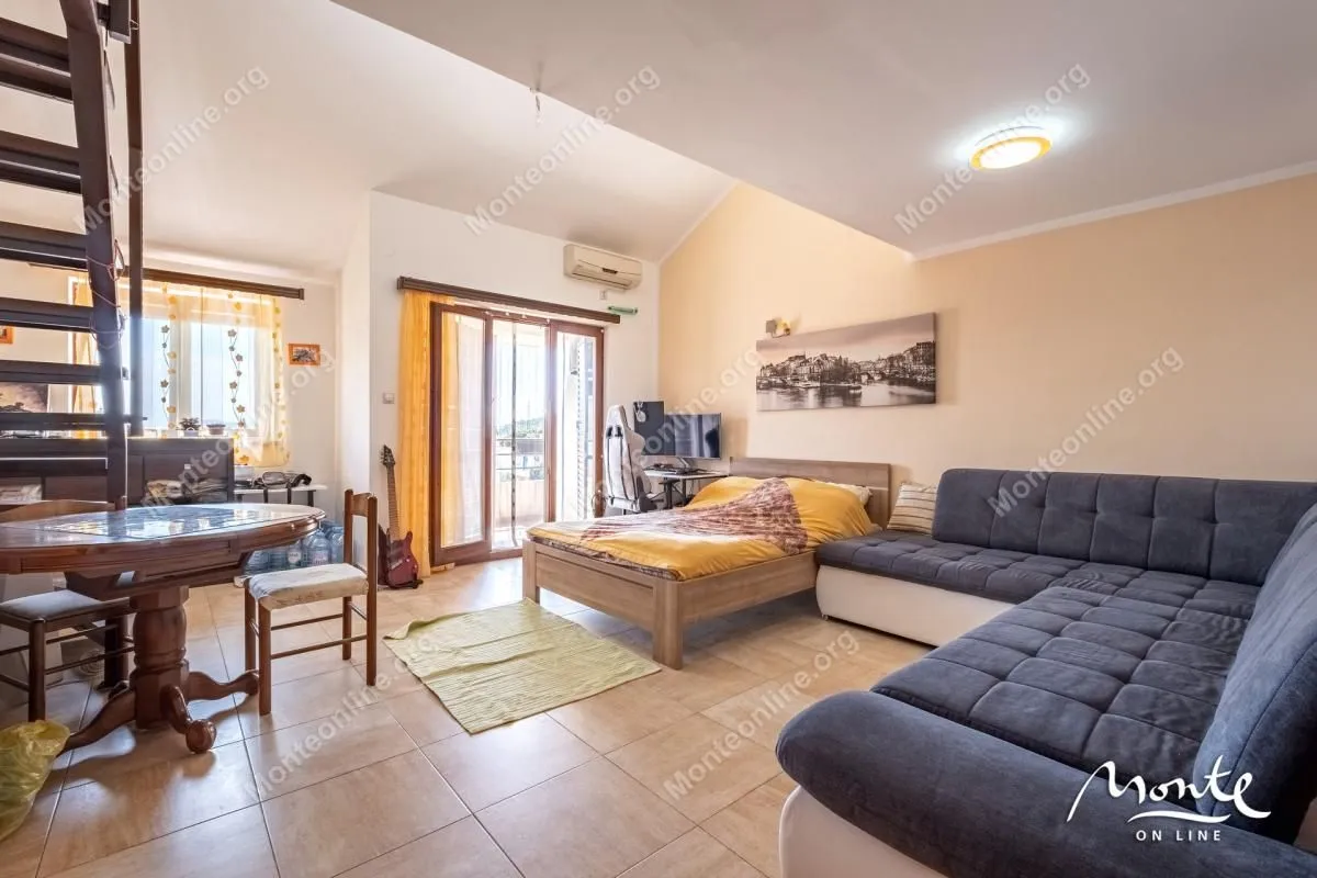 Prodaja, dvosoban stan, 72m², Kamenari, Herceg Novi