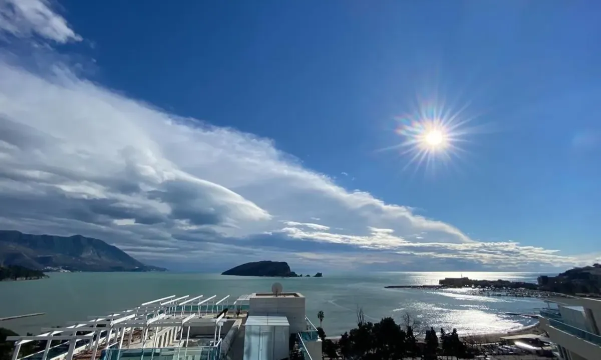 Prodaja, dvosoban stan, 77m², Centar, Budva