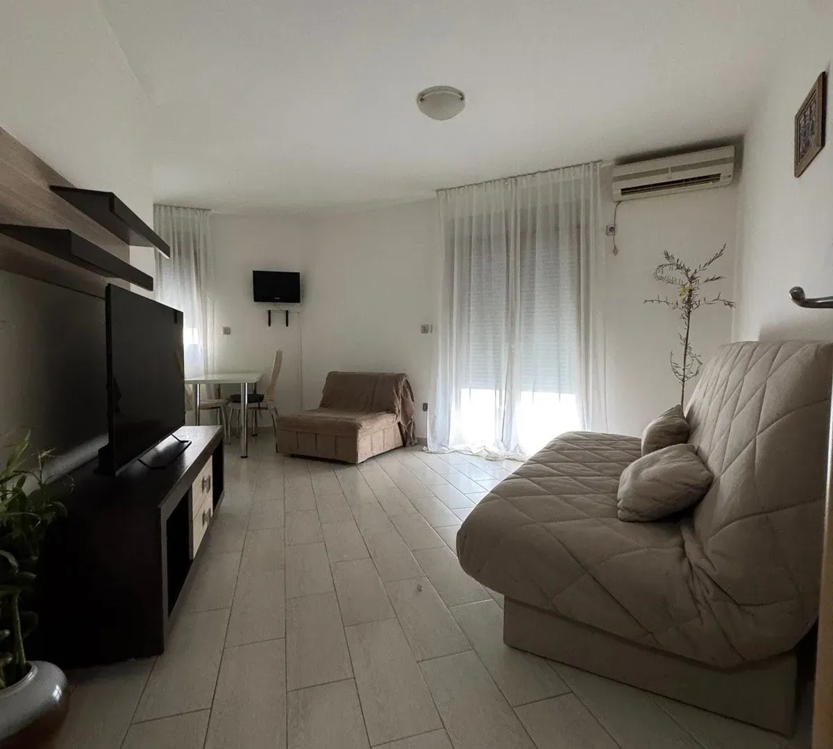 Rent, studio apartment, 35m², Rozino, Budva