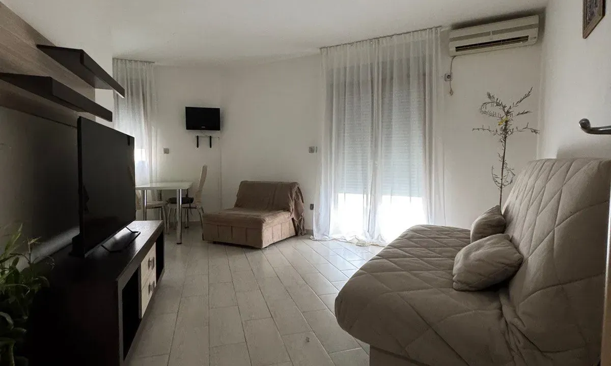 Rent, studio apartment, 35m², Rozino, Budva