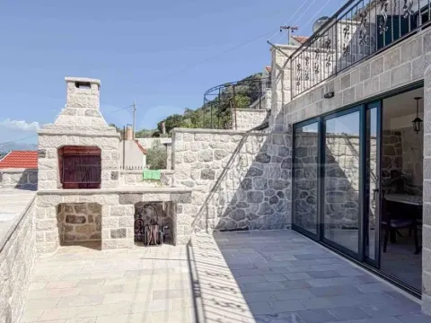 Izdavanje, dvosoban stan, 80m², Tivat, Crna Gora - image 13