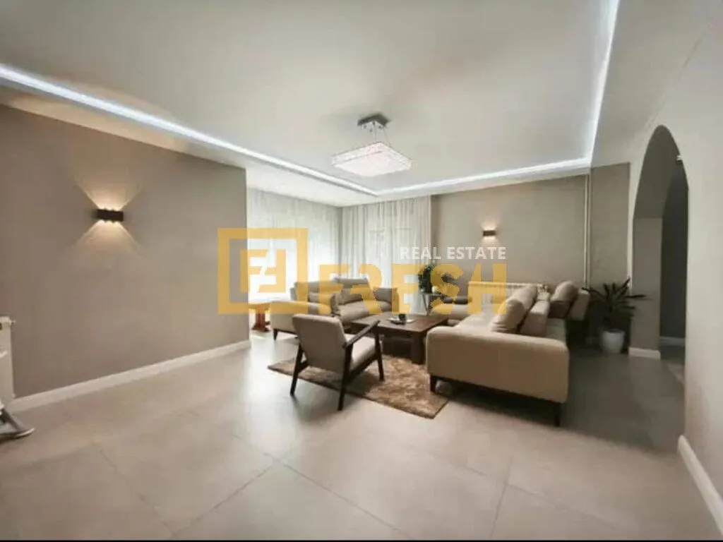 Prodaja, stan, 350m², Vranići, Podgorica