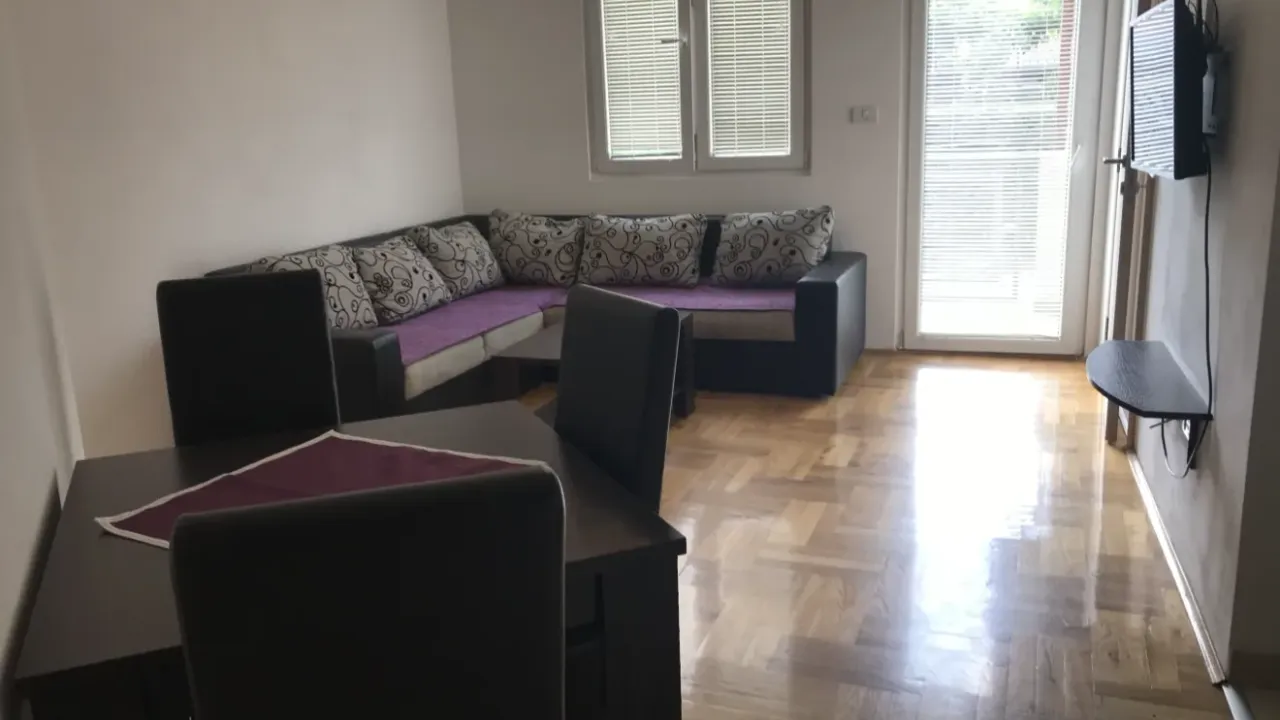 Rent, one bedroom apartment, 42m², Momišići, Podgorica