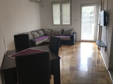 Rent, one bedroom apartment, 42m², Momišići, Podgorica - image 1