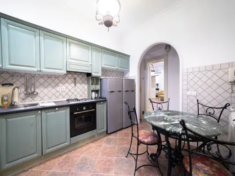 Prodaja, trosoban stan, 113m², Obilićev Venac, Beograd - image 7