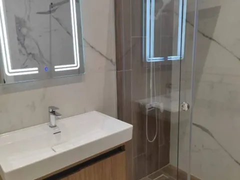 Rent, one bedroom apartment, 50m², Bečići, Budva - image 3