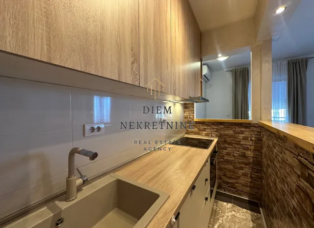 Izdavanje, jednosoban stan, 43m², Stari Aerodrom, Podgorica