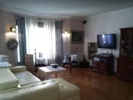 Izdavanje, kuća, 390m², Savski Venac, Beograd - image 3