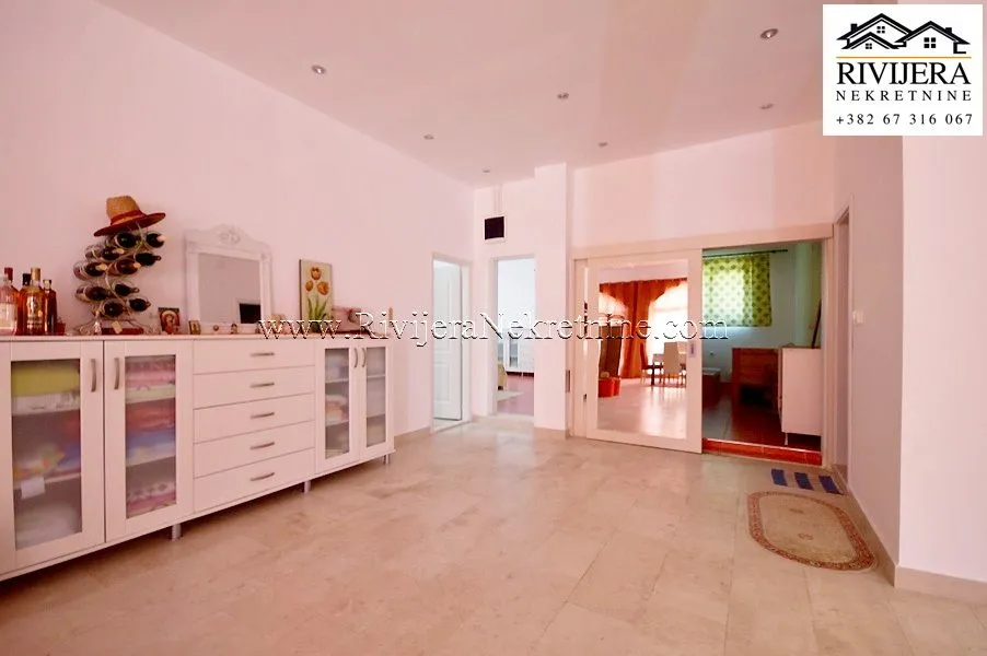 Prodaja, kuća, 234m², Baošići, Herceg Novi