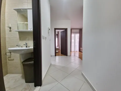 Rent, one bedroom apartment, 50m², Bečići, Budva - image 12