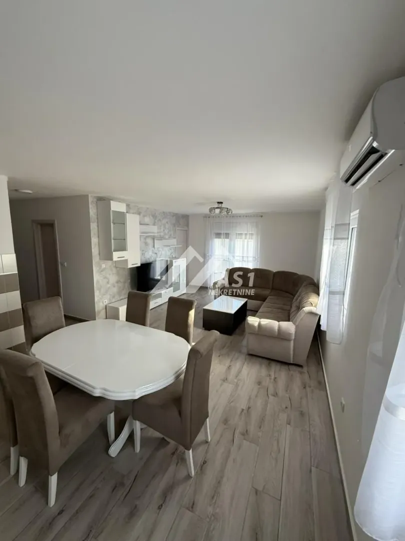 Izdavanje, četvorosoban stan, 91m², Telep, Novi Sad Sve Podlokacije