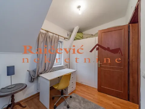 Prodaja, stan, 108m², Centar, Stara Pazova - image 17