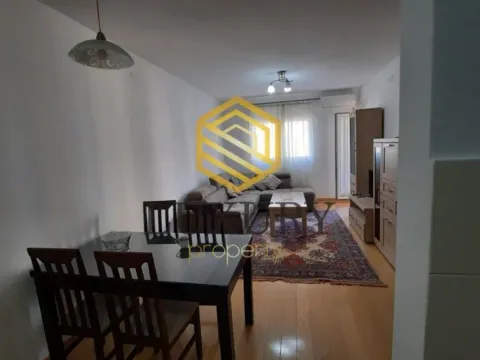 Izdavanje, jednosoban stan, 46m², City Kvart, Podgorica - image 2