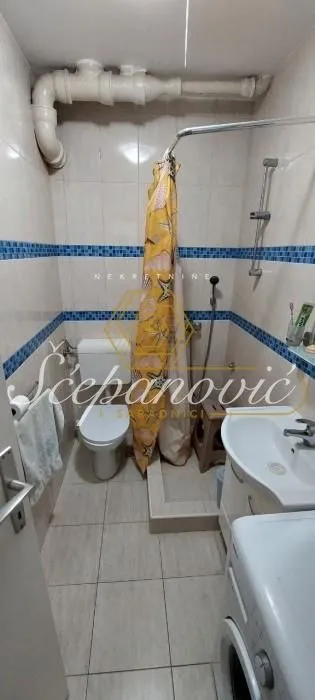 Prodaja, dvosoban stan, 58m², Železnička Stanica, Novi Sad Sve Podlokacije