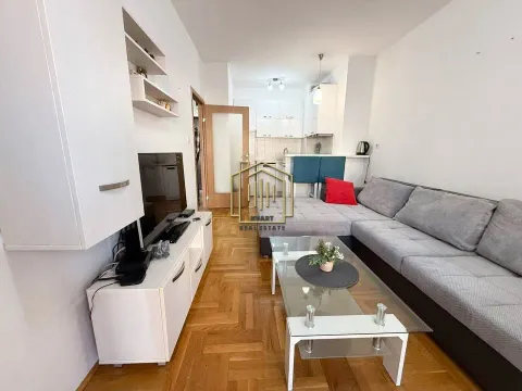 Rent, one bedroom apartment, 45m², Tuški Put, Podgorica - image 4