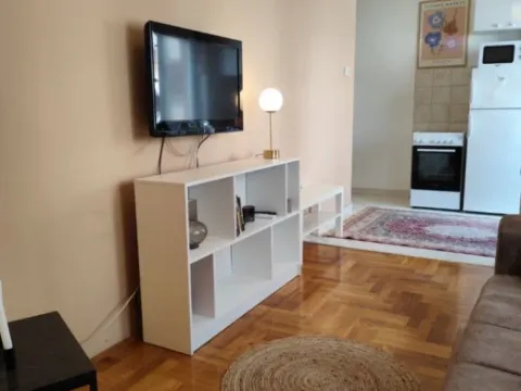 Izdavanje, garsonjera, 23m², Preko Morače, Podgorica - image 2