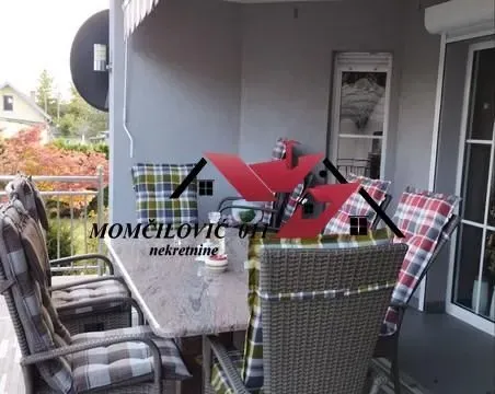 Sale, house, 430m², Zemun Ugrinovci, Zemun Sve Podlokacije - image 9