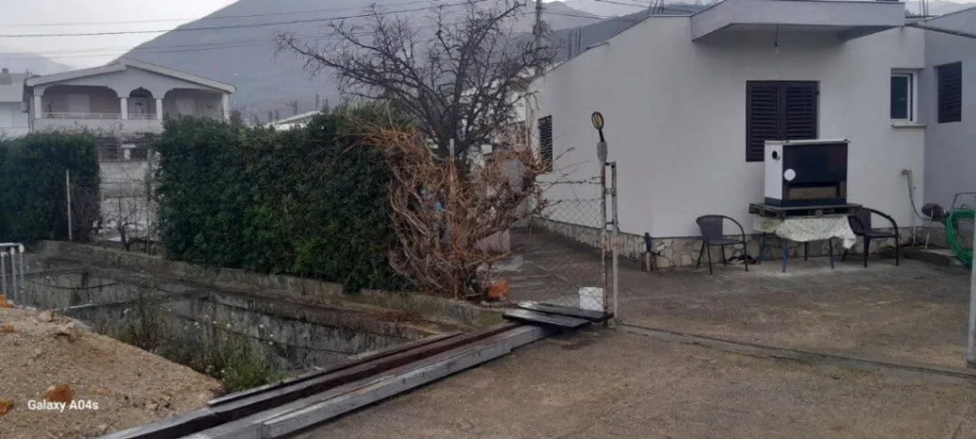 Sale, house, 120m², Popovići, Bar