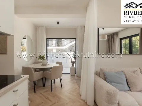 Sale, house, 165m², Tivat, Crna Gora - image 10